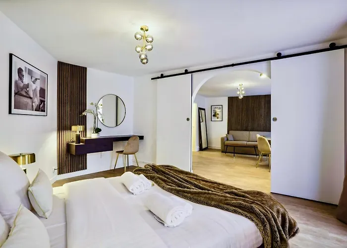 Beautiful 2bdr Near The Eiffel Tower Párizs