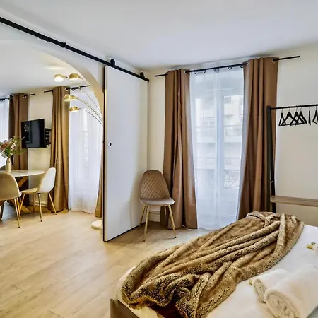 Апартаменты Beautiful 2bdr Near The Eiffel Tower