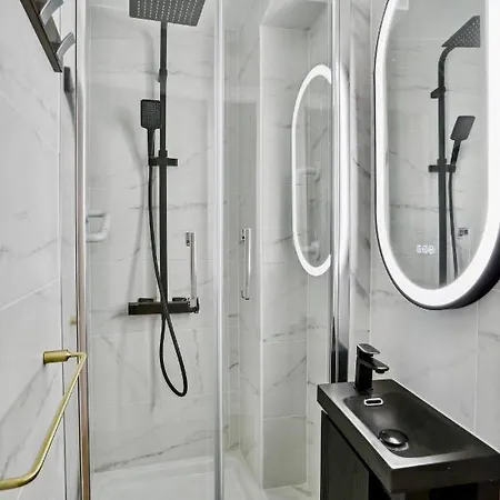 Апартаменты Beautiful 2bdr Near The Eiffel Tower *